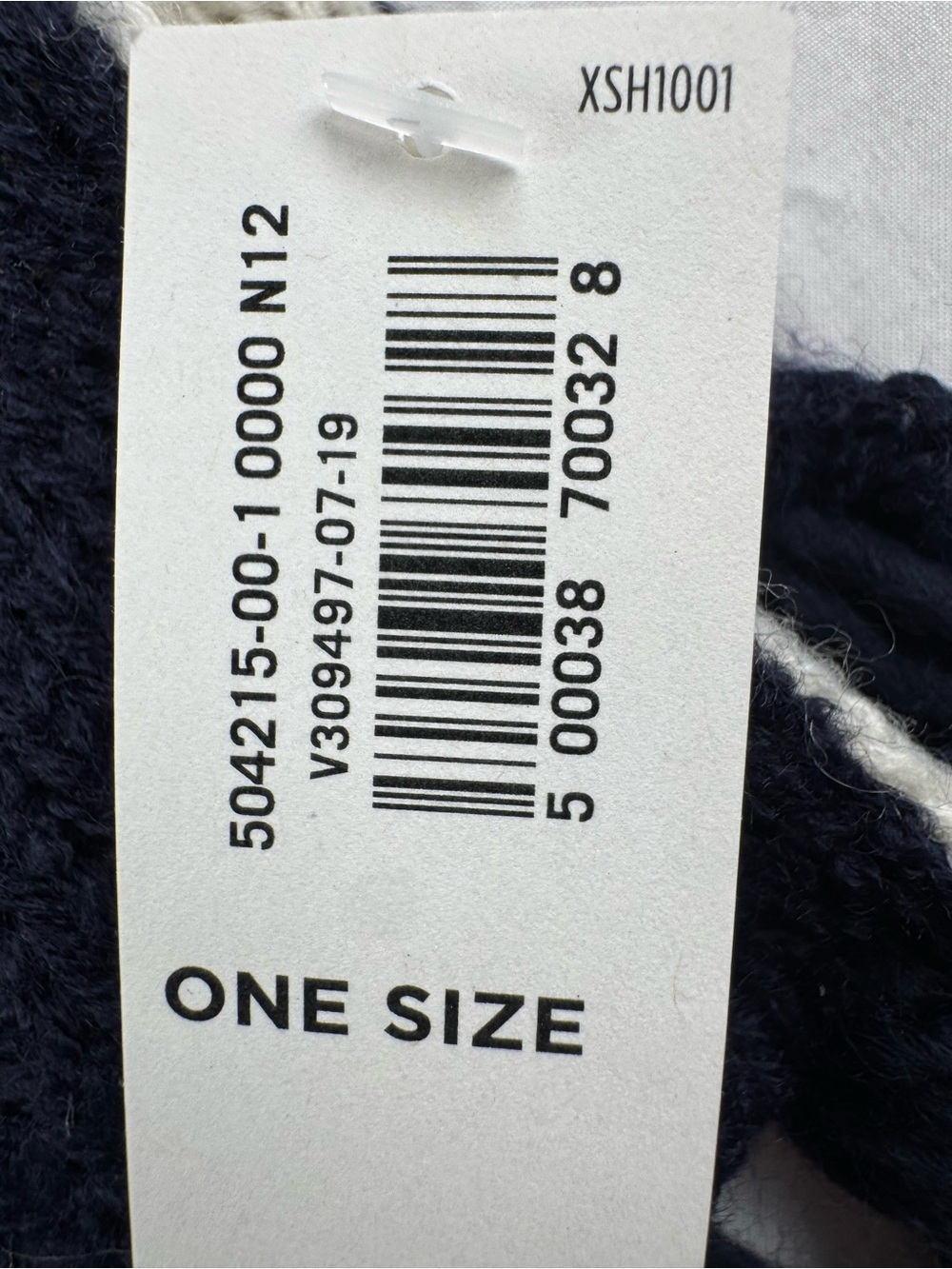 Old Navy Cream Geometric Knit Fringe Scarf - Picture 5 of 5